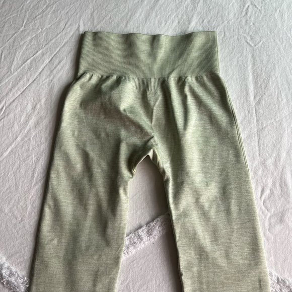 Oner Active Classic Seamless 1.0 Leggings Small Pistachio - Picture 4 of 7
